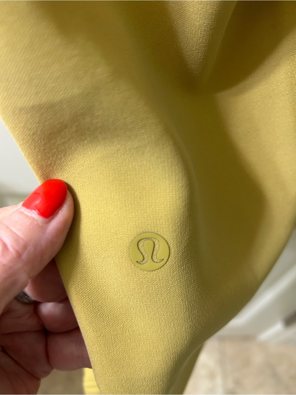 lululemon In the fly athletica Womens Drawstring Track Pants in Mustard Size 4 - Picture 5 of 8
